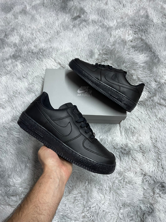 Air Force 1 - Triple Black