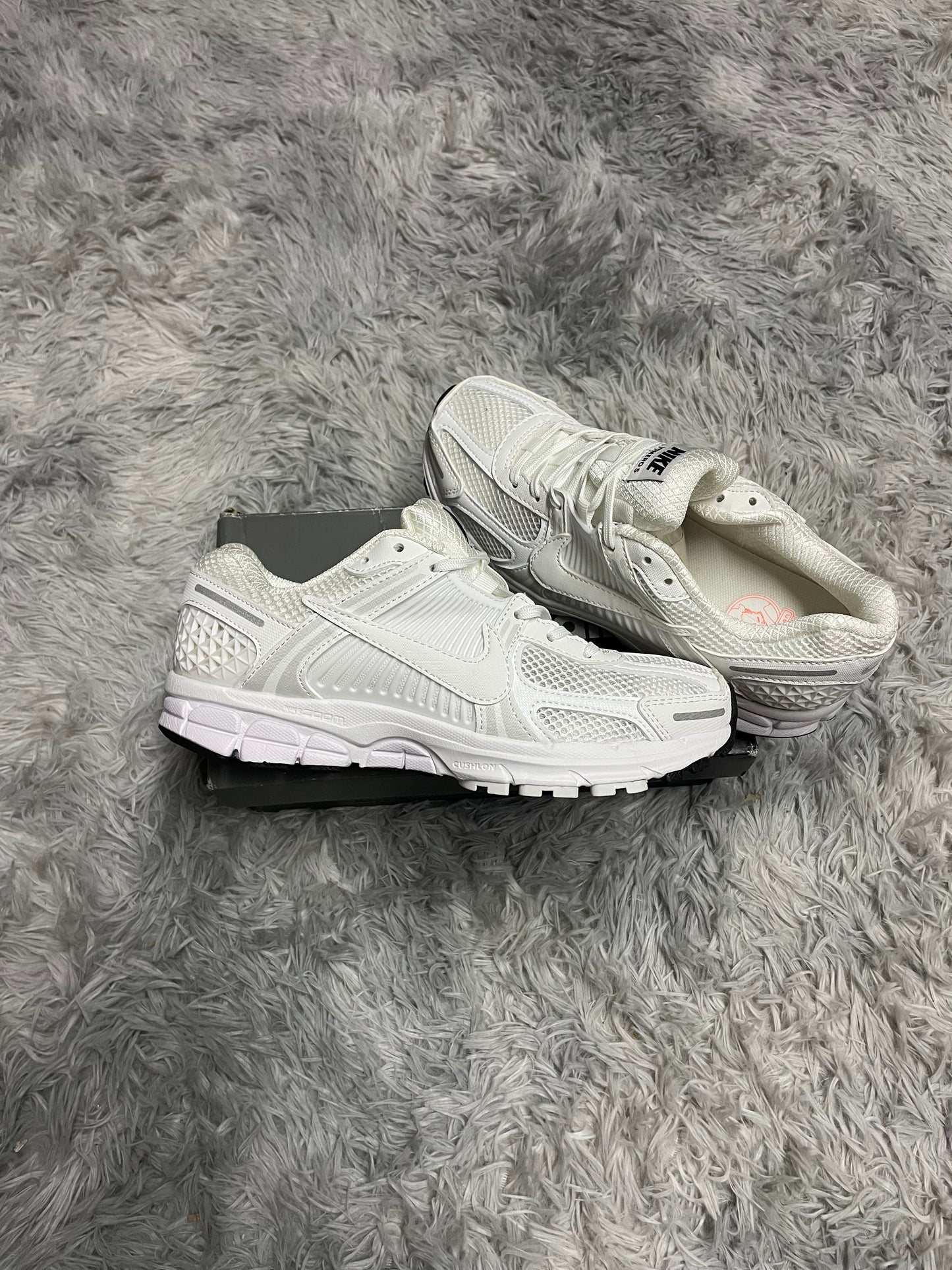 Nike Vomero 5 - Photon Dust