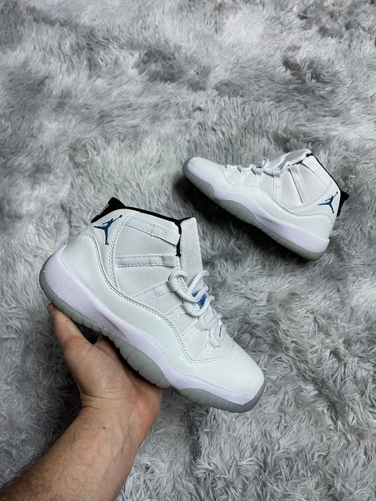 Air Jordan 11 - Retro Low Legend Blue