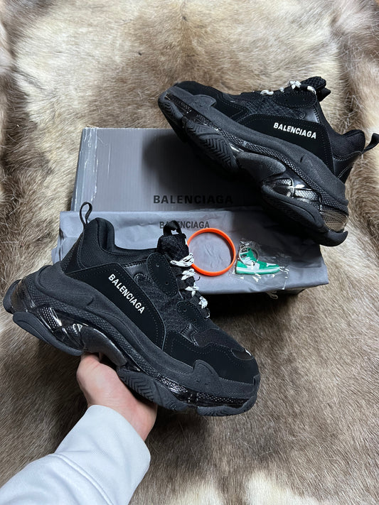 Balenciaga - Triple S