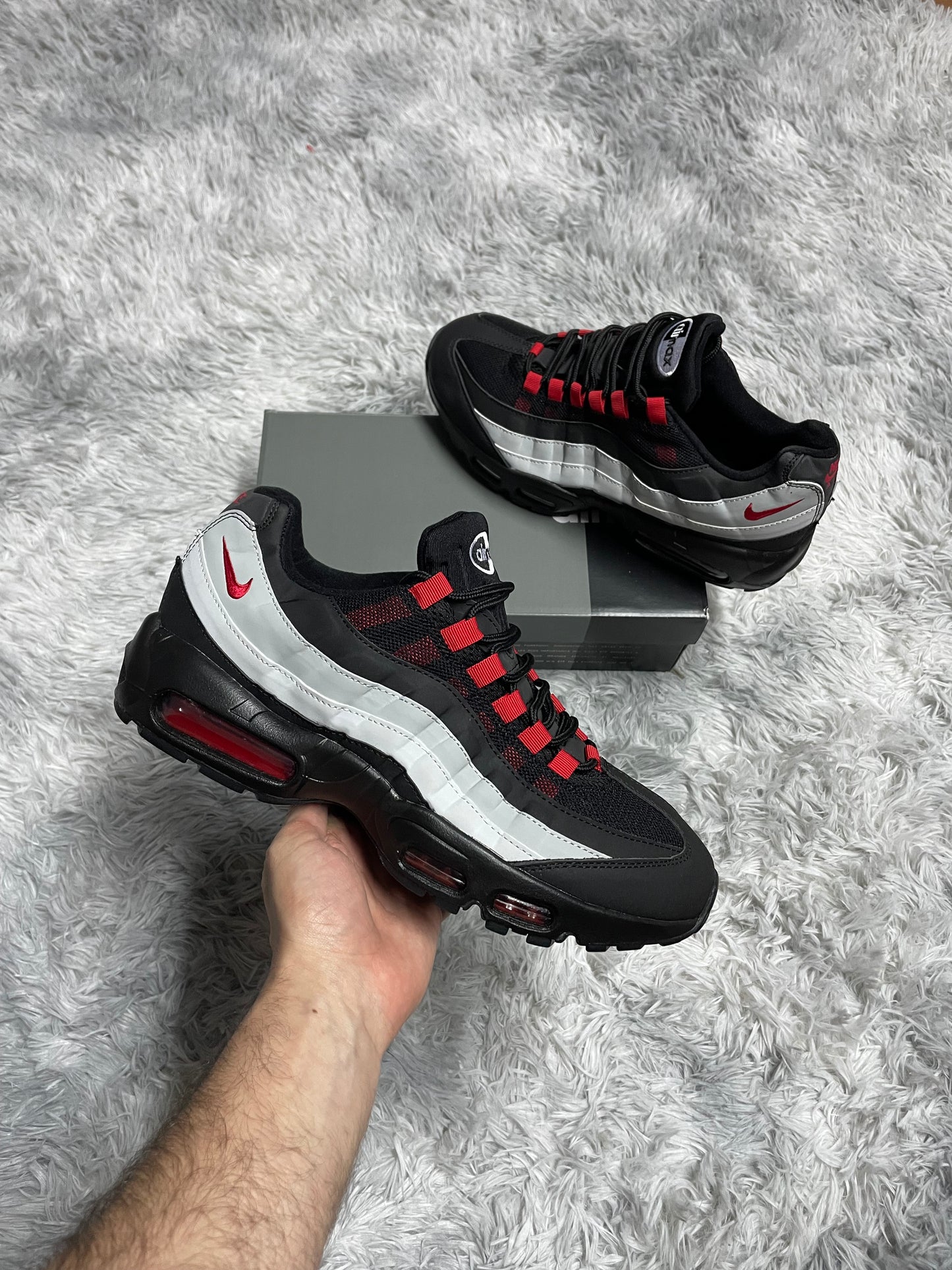 Air Max 95 - Black & Red