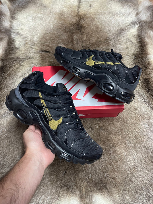 Nike TN - Air Max Plus "Black and Gold"