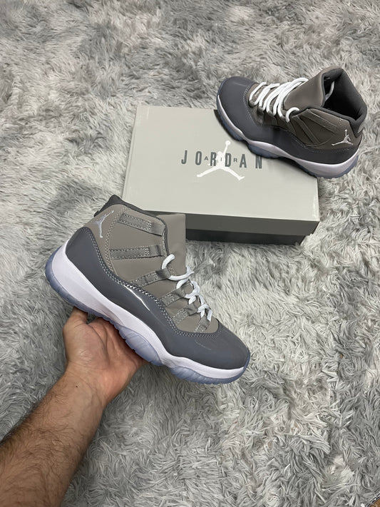 Air Jordan 11 - Retro Cool Grey
