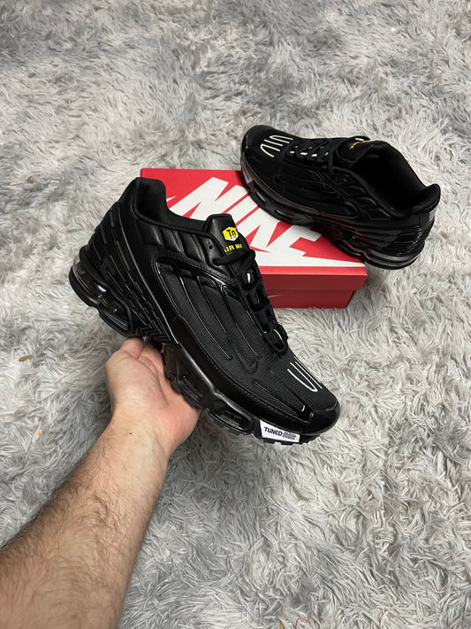 Nike TN Tuned - Triple Black