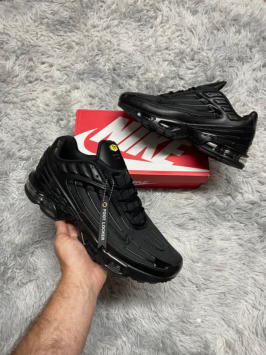 Nike TN Tuned - Triple Black
